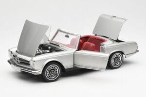 Mercedes 280 SL W113 Pagoda Ezüst Schuco 1:18 450035000 Fém – 2. kép a 8-ből
