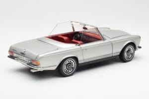 Mercedes 280 SL W113 Pagoda Ezüst Schuco 1:18 450035000 Fém – 3. kép a 8-ből