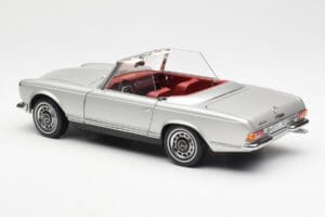 Mercedes 280 SL W113 Pagoda Ezüst Schuco 1:18 450035000 Fém – 7. kép a 8-ből