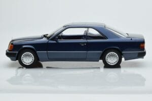 Mercedes 300 CE-24 C124 Coupe Nautical Kék Limitált Kiadás Norev 1:18 183882 Fém – 4. kép a 7-ből