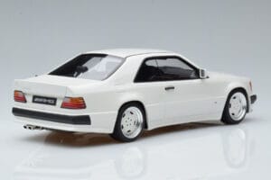 Mercedes 300 CE C124 AMG The Hammer Arctic Fehér Otto 1:18 B66040639 Gyanta – 2. kép a 6-ből