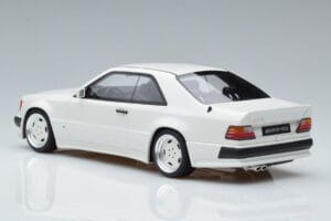 Mercedes 300 CE C124 AMG The Hammer Arctic Fehér Otto 1:18 B66040639 Gyanta – 5. kép a 6-ből