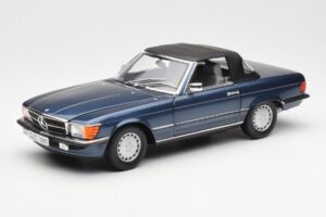 Mercedes 300 SL R107 Tengerész Kék Norev 1:18 183466