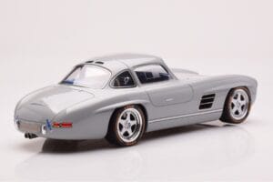 Mercedes 300 SL W198 Gullwing By S-Klub Szürke GT Spirit 1:18 GT418 Gyanta – 2. kép a 6-ből