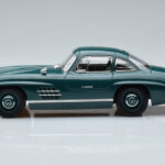 Mercedes 300 SL W198 Gullwing Zöld Norev 1:18 - image 4 of 7