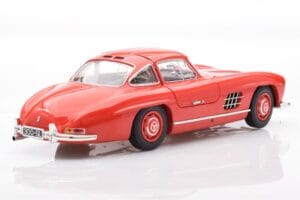 Mercedes 300 SL W198 Gullwing Piros Minichamps 1:18 110037211 Fém – 3. kép a 8-ből