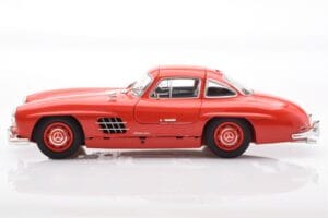 Mercedes 300 SL W198 Gullwing Piros Minichamps 1:18 110037211 Fém – 4. kép a 8-ből