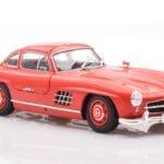 Mercedes 300 SL W198 Gullwing Piros Minichamps 1:18 - image 6 of 8