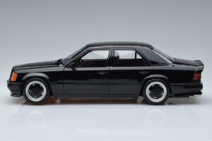 Mercedes 300E W124 5.6 AMG The Hammer Otto 1:18 OT638 Gyanta – 3. kép a 6-ből