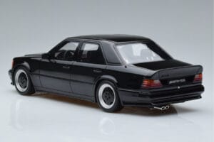 Mercedes 300E W124 5.6 AMG The Hammer Otto 1:18 OT638 Gyanta – 5. kép a 6-ből