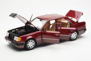 Mercedes 500E W124 Piros Metallic Kereskedői Kiadás Norev 1:18 B66040699 Fém – 2. kép a 8-ből