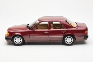 Mercedes 500E W124 Piros Metallic Kereskedői Kiadás Norev 1:18 B66040699 Fém – 4. kép a 8-ből