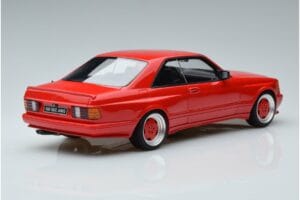 Mercedes 560 SEC W126 Widebody Piros Otto 1:18 OT995 Gyanta – 2. kép a 6-ből