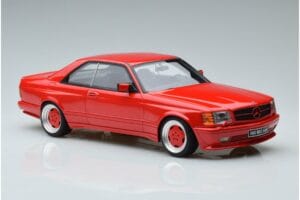 Mercedes 560 SEC W126 Widebody Piros Otto 1:18 OT995 Gyanta – 4. kép a 6-ből