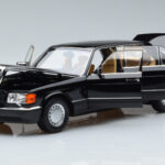 Mercedes 560 SEL W126 Fekete Norev 1:18 - image 2 of 7