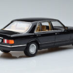 Mercedes 560 SEL W126 Fekete Norev 1:18 - image 3 of 7
