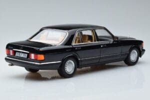 Mercedes 560 SEL W126 Fekete Norev 1:18 183793 Fém – 3. kép a 7-ből