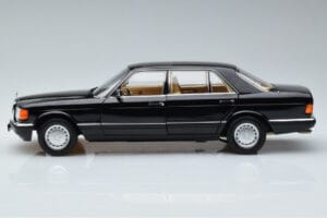 Mercedes 560 SEL W126 Fekete Norev 1:18 183793 Fém – 4. kép a 7-ből