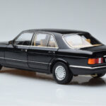 Mercedes 560 SEL W126 Fekete Norev 1:18 - image 6 of 7