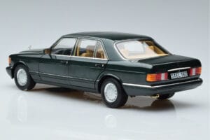 Mercedes 560 SEL W126 Sötétzöld Metál Norev 1:18 B66040682 Fém – 6. kép a 7-ből