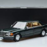 Mercedes 560 SEL W126 Sötétzöld Metál Norev 1:18 - image 7 of 7