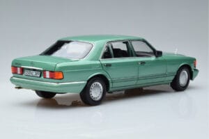 Mercedes 560 SEL W126 Világoszöld Norev 1:18 183469 Fém – 3. kép a 7-ből