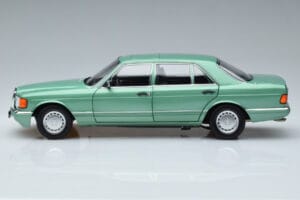 Mercedes 560 SEL W126 Világoszöld Norev 1:18 183469 Fém – 4. kép a 7-ből