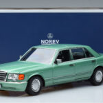 Mercedes 560 SEL W126 Világoszöld Norev 1:18 - image 7 of 7