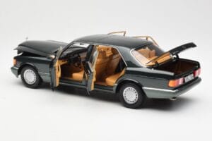 Mercedes 560 SEL W126 Night Zöld Metál Dealer Edition Norev 1:18 B66040626 Fém – 5. kép a 8-ből