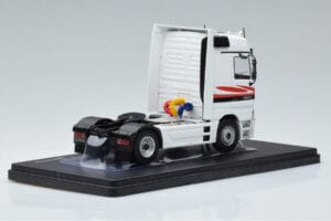 Mercedes Actros MP1 Fehér IXO 1:43 TR064 Fém – 2. kép a 6-ből