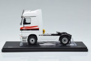Mercedes Actros MP1 Fehér IXO 1:43 TR064 Fém – 3. kép a 6-ből
