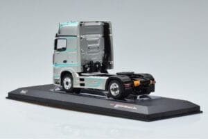 Mercedes Actros MP4 Racing Edition IXO 1:43 TR091 Fém – 5. kép a 6-ből
