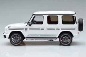 Mercedes AMG G63 Edition 55 W463 Fehér GT Spirit 1:18 GT890 Gyanta – 3. kép a 6-ből