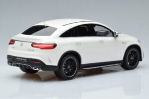Mercedes AMG GLE 63S C292 Coupe Fehér GT Spirit 1:18 B66965706 Gyanta – 2. kép a 6-ből