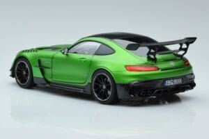 Mercedes AMG GT C190 Black Series Zöld Hell Magno Limitált Kiadás Norev 1:18 183903 Fém – 6. kép a 7-ből