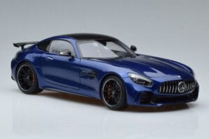 Mercedes AMG GT R C190 Brilliáns Kék AUTOart 1:18 76334 Fém – 5. kép a 7-ből