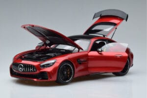 Mercedes AMG GT R C190 Kardinálvörös AUTOart 1:18 76331 Fém – 2. kép a 7-ből