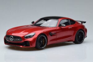 Mercedes AMG GT R C190 Kardinálvörös AUTOart 1:18 76331 Fém