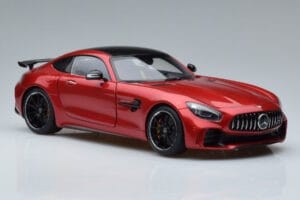Mercedes AMG GT R C190 Kardinálvörös AUTOart 1:18 76331 Fém – 5. kép a 7-ből