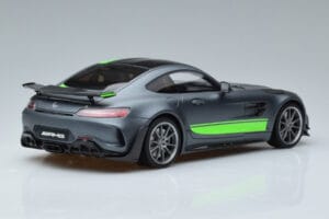 Mercedes AMG GT R Pro Selenite Szürke GT Spirit 1:18 GT265 Gyanta – 2. kép a 6-ből