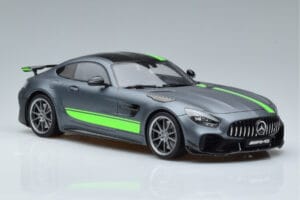 Mercedes AMG GT R Pro Selenite Szürke GT Spirit 1:18 GT265 Gyanta – 4. kép a 6-ből