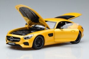 Mercedes AMG GT S C190 Solarbeam Norev 1:18 B66960341 Fém – 2. kép a 7-ből