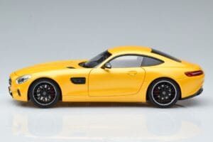 Mercedes AMG GT S C190 Solarbeam Norev 1:18 B66960341 Fém – 4. kép a 7-ből
