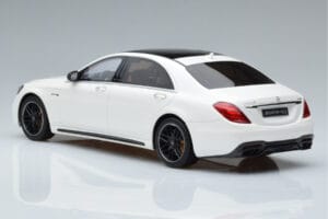 Mercedes AMG S63 W222 Diamond Fehér GT Spirit 1:18 B66965714 Gyanta – 5. kép a 6-ből