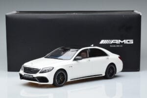 Mercedes AMG S63 W222 Diamond Fehér GT Spirit 1:18 B66965714 Gyanta – 6. kép a 6-ből