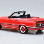 Mercedes AMG SL500 R107 Piros Otto 1:18 - image 5 of 6