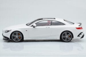 Mercedes Brabus 900 S-Class C222 Coupe Polar Fehér GT Spirit 1:18 GT747 Gyanta – 3. kép a 6-ből