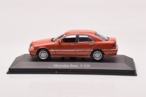 Mercedes C-Class W202 C220 Narancssárga Metál Dealer Edition Minichamps 1:43