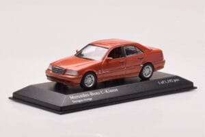 Mercedes C-Class W202 C240 Narancssárga Metál Minichamps 1:43 430037000 Fém – 2. kép a 4-ből