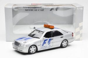 Mercedes C-Class W202 AMG Medical Car F1 1997 UT Models 1:18 26106 Fém – 6. kép a 6-ből
